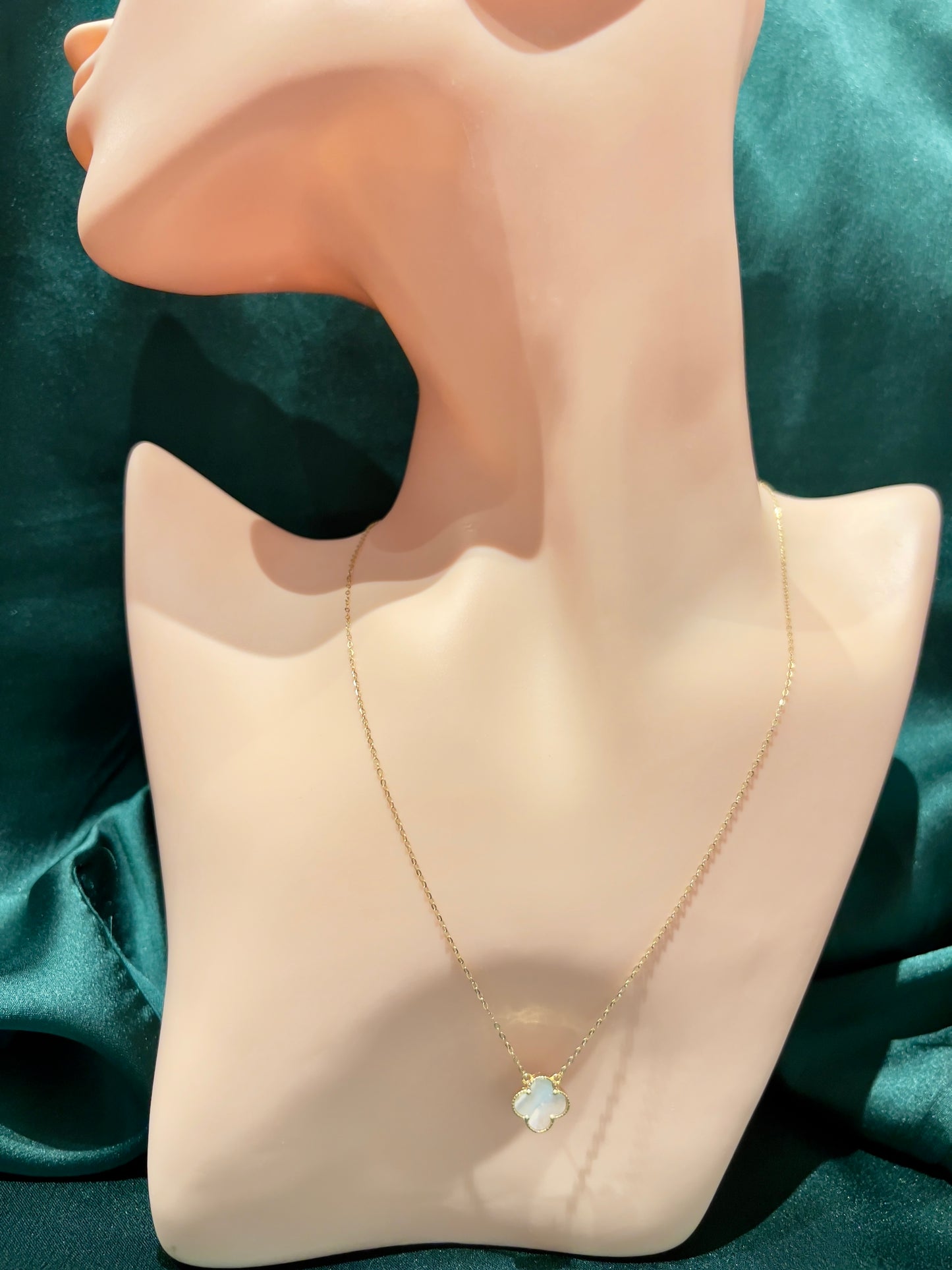 Cupidon 18ct Yellow Gold Four Leaf Clover Necklace