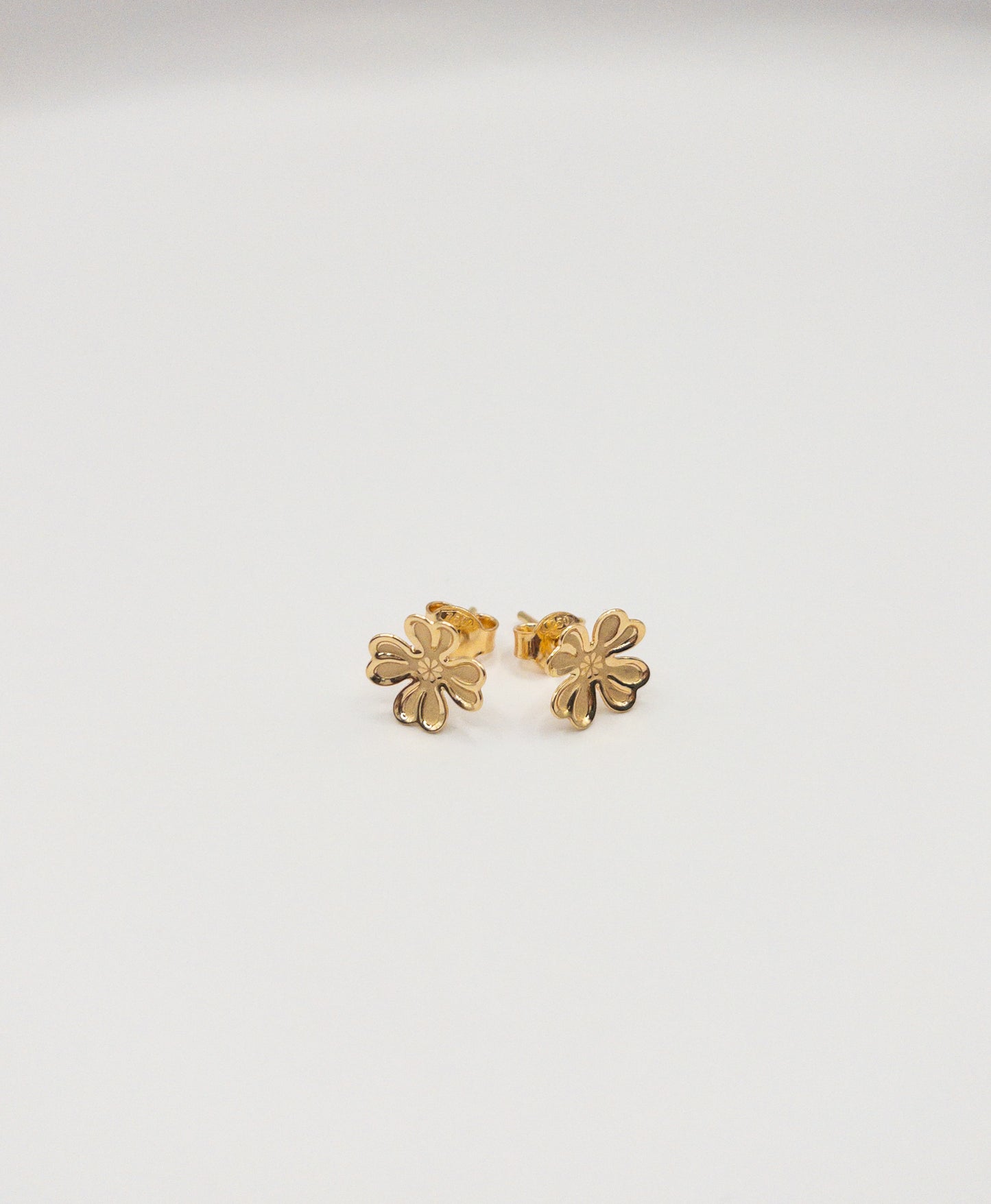 Poinsettia 18ct Yellow Gold Flower Stud Earrings