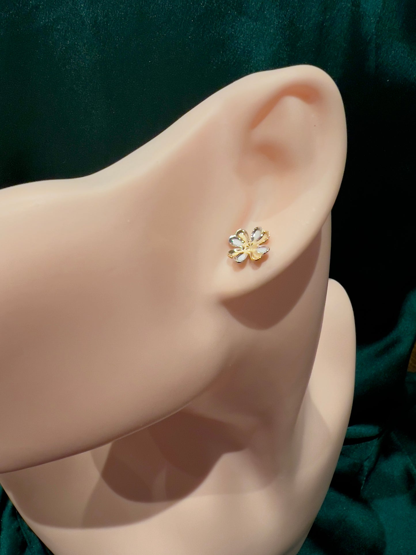 Poinsettia 18ct Yellow Gold Flower Stud Earrings