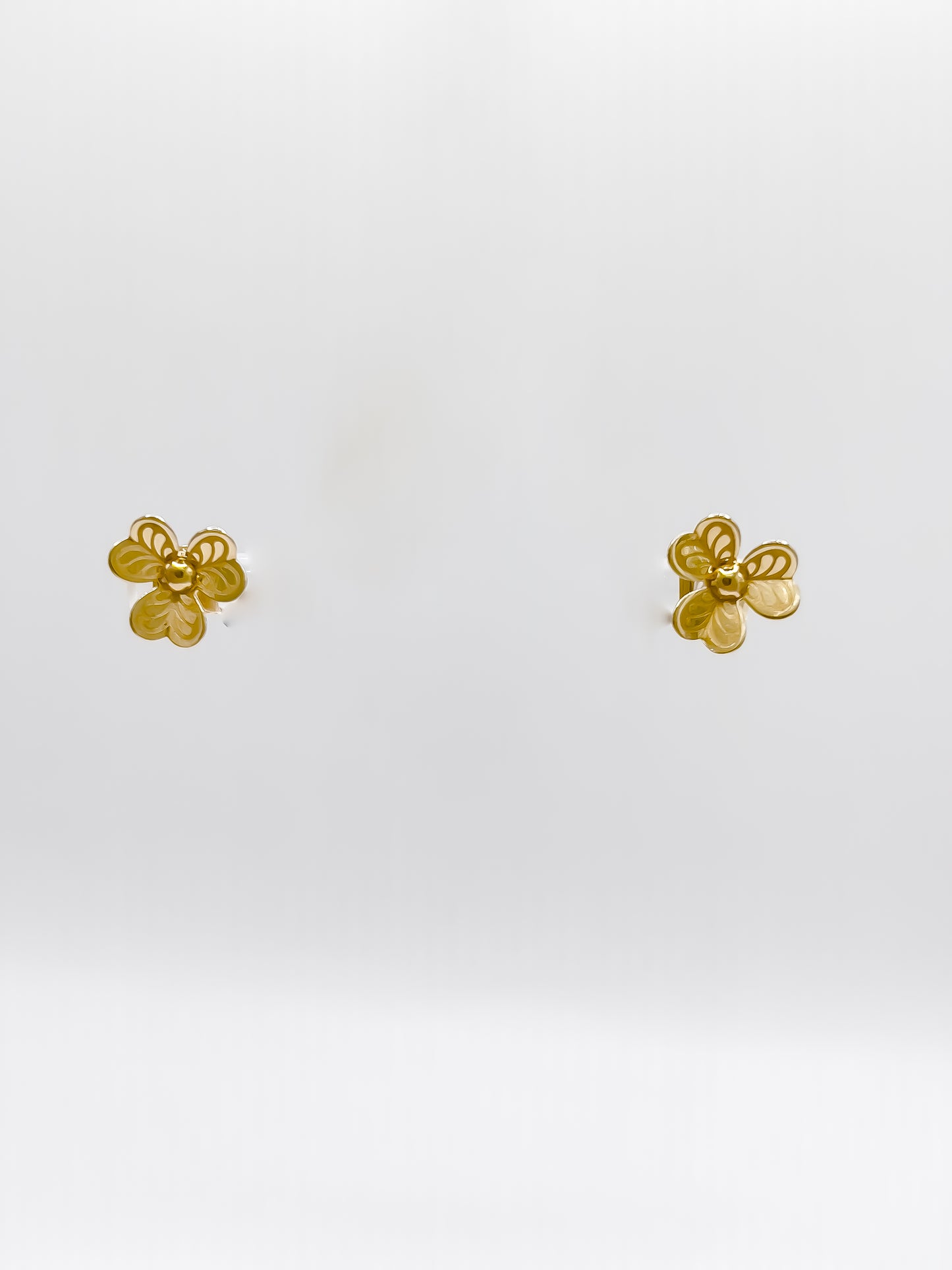 Danseuse 18ct Yellow Gold Three-Petal Flower Stud Earrings